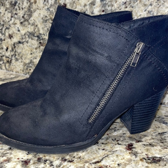 Rampage Black Ankle Booties sz 7.5 - Picture 3 of 6